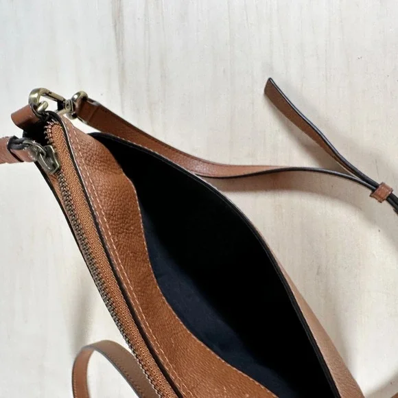 J.Jill  Winter's‎ Day Sherpa Fleece Leather Crossbody Handbag Cream Brown - Picture 5 of 7